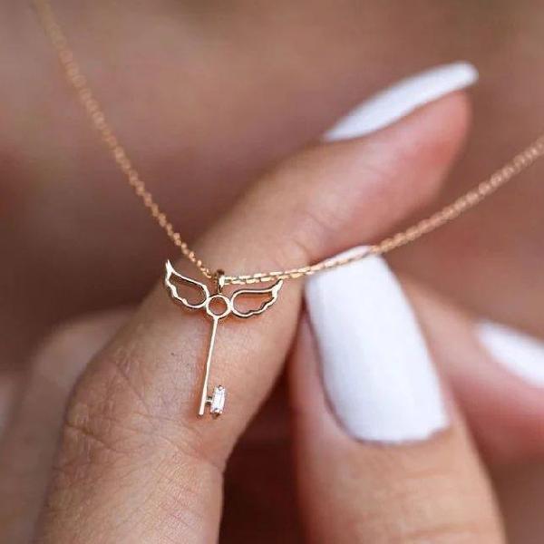 گردن آویز طلا کلید باغ بهشت